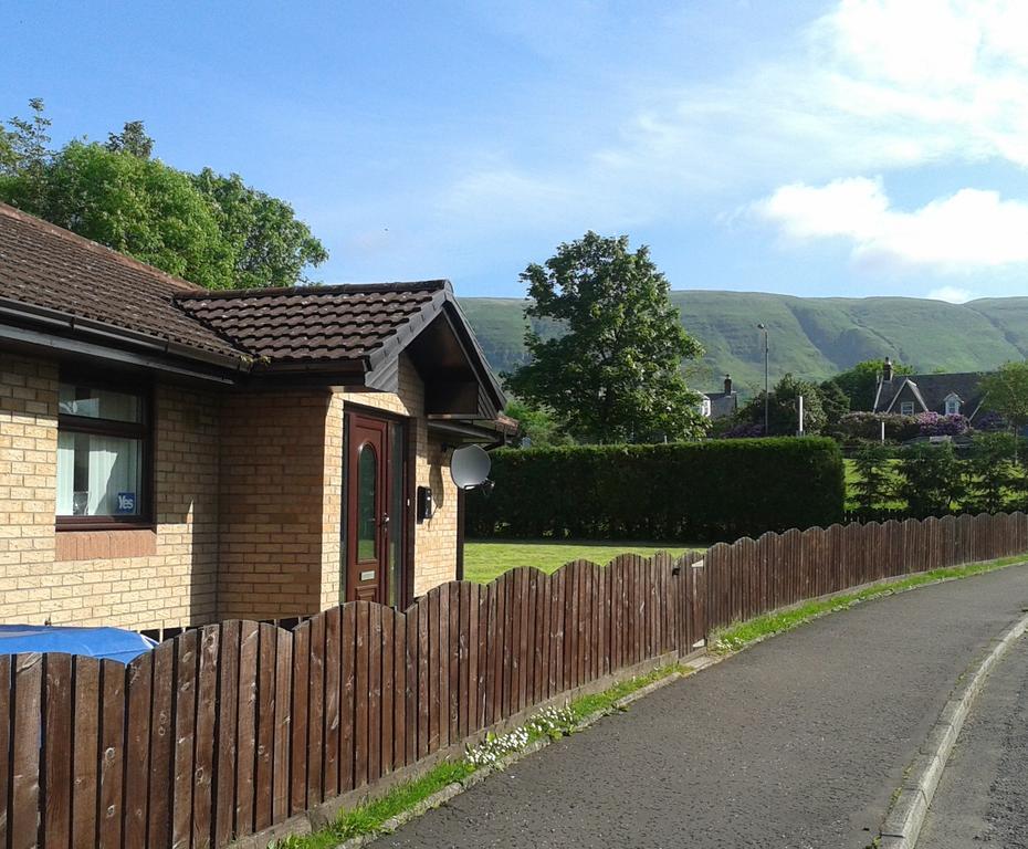 Dingieshowe Cottage Lennoxtown Exterior foto